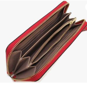 COACH Accordian Long Zip Around Wallet, brand new.
